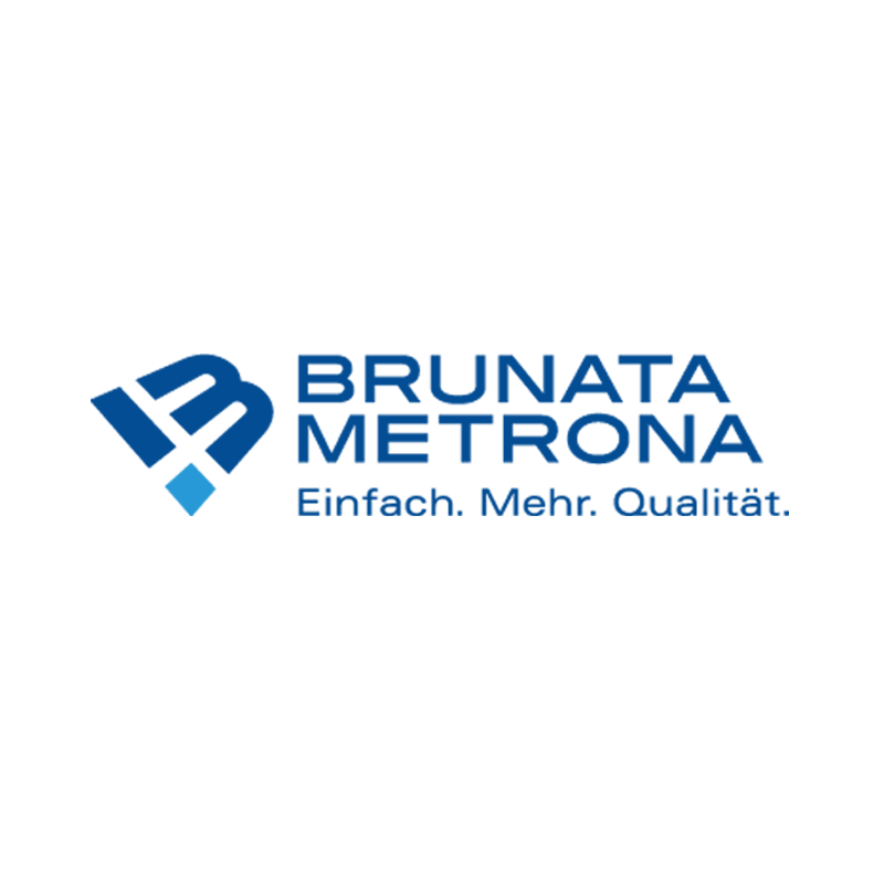 Logo von Brunata Metrona in dunkelblauer Schrift mit dem Spruch Einfach. Mehr. Qualität. darunter und einem hellblauen Detail in der Ecke